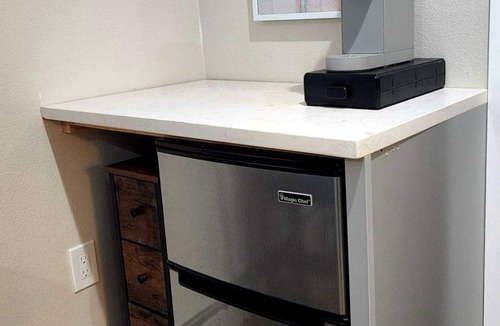 Applewood West Apartment | Cozy studio apartment at the base of South Table Mountain