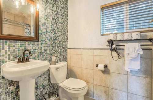 West Colorado Springs Apartment | Cozy Studio Near Garden of the Gods