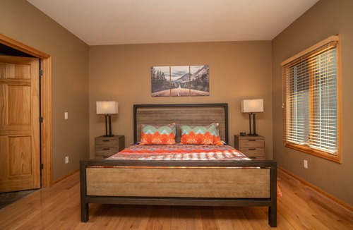 Stanley Hills Condo | Cozy up in this spacious condo with two fireplaces, large deck, and hot tub!