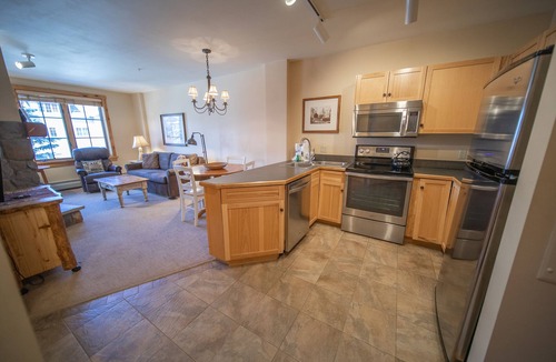 River Run Condo | Cozy, Walk to Gondola, Dining, and Shops