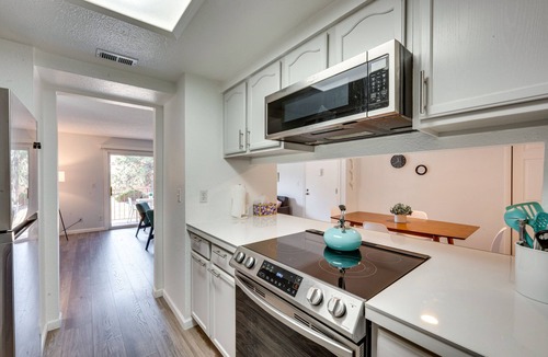 North Westminster Condo | Cozy Westminster Condo: 14 Mi to Downtown Denver!