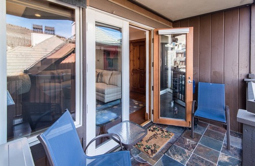 Beaver Creek Condo | CRBC-Best location! Ski In/Out, Steps to Ski School, Shops, Restaurants, Updated