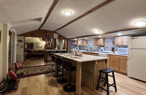 Nederland Cabin | Creekside Nederland Cabin.