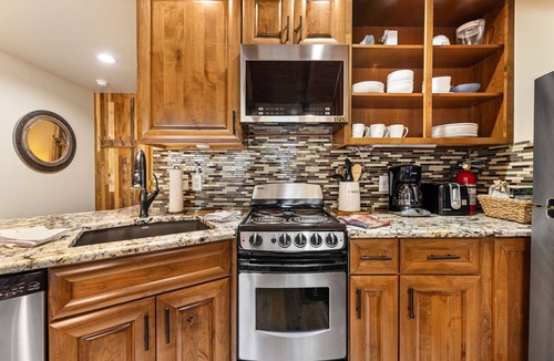 Fall River Estates Condo | Creekside Suite 03 River View!