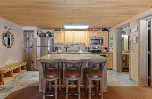 Fall River Estates Condo | Creekside Suite 07 River View!