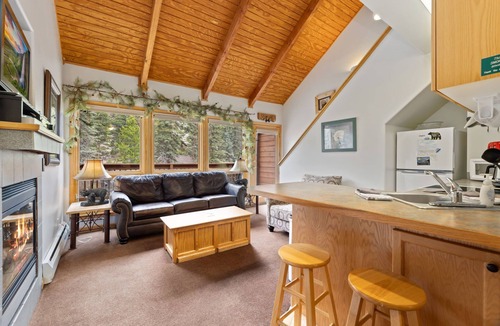 Fall River Estates Condo | Creekside Suite 10 River View!
