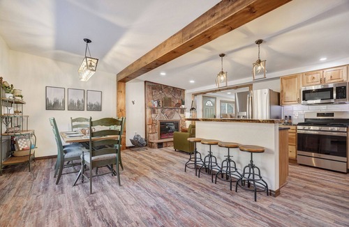 Cascade-Chipita Park Cabin | Creekside Pack Cabin with 360° Mountain Views