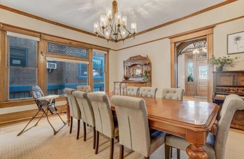 Central Colorado Springs House | Crescent Mansion - Golf Hot Tub BBQ Skyline Views