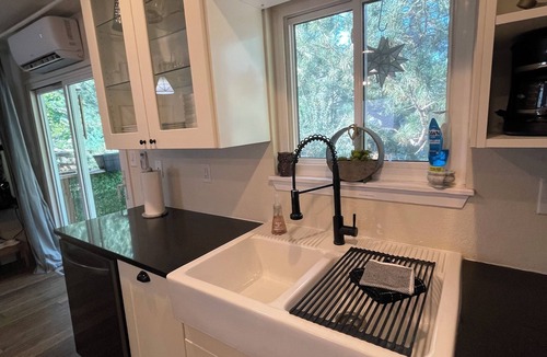 Arapahoe Ridge House | CU & Pearl Pet-Friendly Stay
