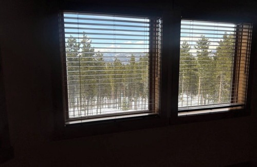 Timber Trail House | Custom 6 Bedroom Ski-in/Ski-out Home with the highest amenities!