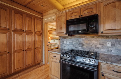 Blue River House | Custom Log Home in quiet Blue River 7 minutes from downtown Breckenridge