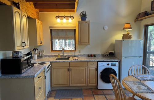 Vallecito House | Cute Cabin in the pines 3 minutes from lake a walk to the river and beautiful drive to Durango