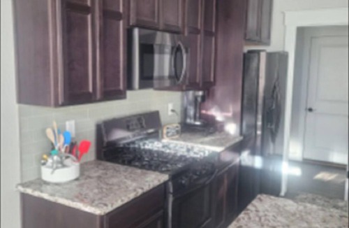 Greeley House | Cute & Cozy 3 BdRm, 2 1/2 Bath Townhome