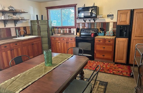 Pueblo Cottage | Cute Guest House on Beautiful Historic Property