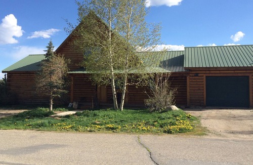 Crested Butte South House | Cute home in CB South, overlooking river, amazing views and fishing access!