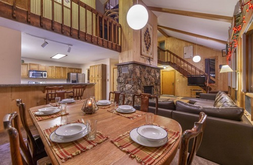 Dillon House | Das Ski Haus - A Mountain Retreat