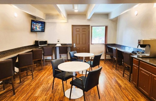 Capitol Hill Hotel | Days Inn by Wyndham Denver Downtown