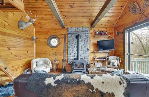 Cresco House | Deck + Forest Views: Secluded Cresco Cabin!