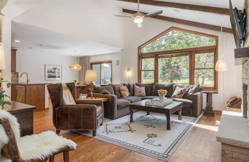 Eagle-Vail House | Deer Blvd 54 W.