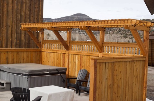 Red Bluff Estates Cabin | Delightful Tiny Home at Tiny Timbers Resort!