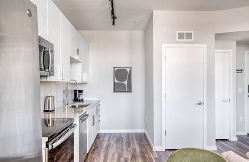 Transit Village Apartment | Deluxe Boulder 1BR w/ Pool, W/D & Spa, nr Google Campus, by Blueground