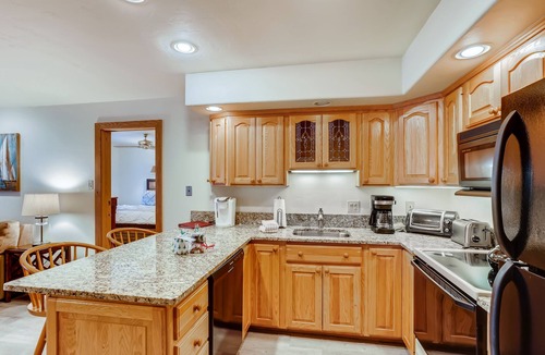 Vail Condo | Deluxe Vail Condo with A/C | W308