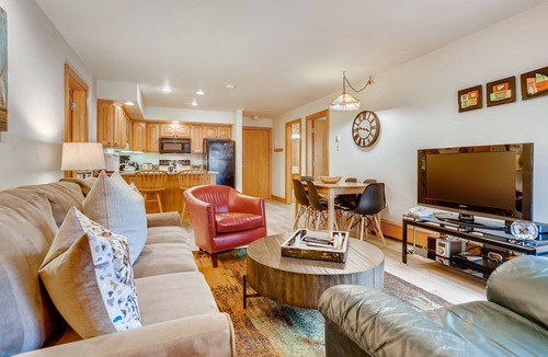 Vail Condo | Deluxe Vail Condo with A/C | W308