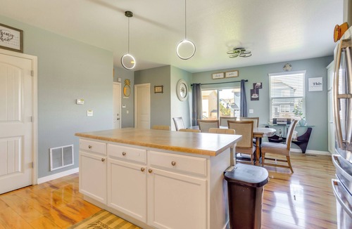 Dupont House | Denver Area Home: 4 Mi to DIA & I-70 Access!