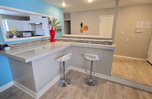 Northglenn Apartment | Denver Caribbean Beach House Resort