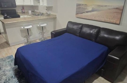 Northglenn Apartment | Denver Caribbean Beach House Resort