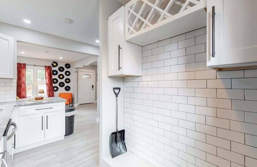 Speer House | Denver Groovy 2 Bedroom Home