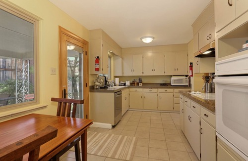 Belcaro House | !DENVER'S BEST ADDRESS! QUIET & CLEAN. WALK TO DINING, CHERRY CK & WASHINGTON PK