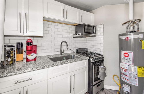 Dupont Condo | Denver Updated Cute Home-Near Concert and Sports