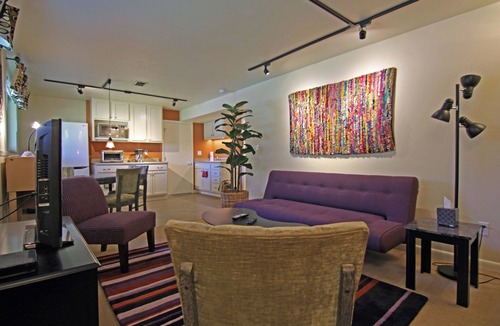 Table Mesa Apartment | Designer's Cozy Retreat For Two, Dramatic and Spacious, Private and Clean