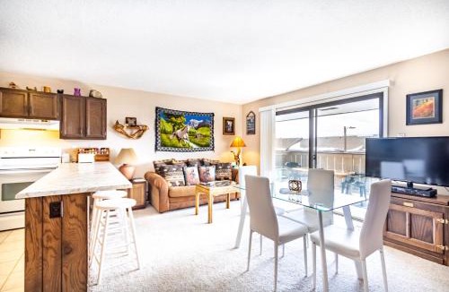 Dillon Apartment | Dillon Valley East 301Q