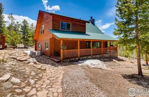 Crystal Lake Cabin | Distinctive
