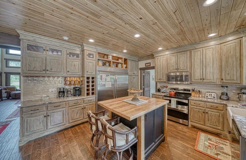 Salida House | Dog friendly Monarch Retreat & Cottage
