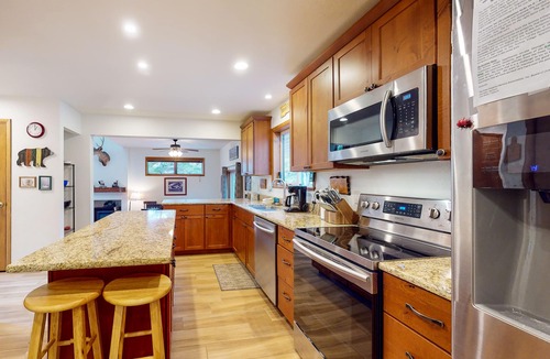 Durango - Purgatory House | Dog-friendly townhome with mountain view, fireplace, patio, grill & W/D