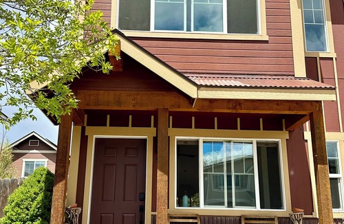 Carbondale House | Downtown Carbondale Duplex with Enclosed Yard, no cleaning fee