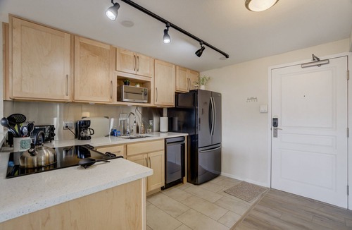 Central Colorado Springs Apartment | Downtown City Walk High-Rise 2BR | GYM | Sauna