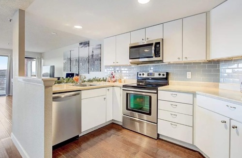Uptown Condo | Downtown Denver Condo Perfect for Work and Play