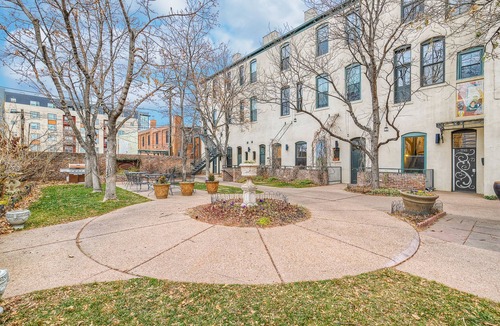 Ballpark Condo | Downtown Five Points Trendy Urban Space - Sleeps 4