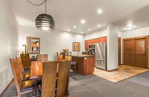 Warrior's Mark Condo | Downtown Hyatt Main Street -Steps to Peak 9 - 3BD