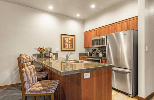 Warrior's Mark Condo | Downtown Hyatt Main Street -Steps to Peak 9 - 3BD