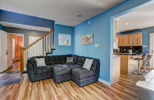 Estes Park House | Downtown Overlook