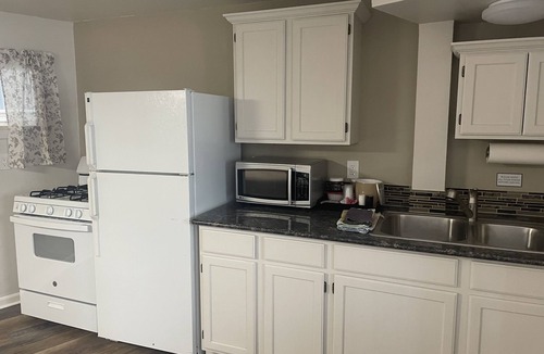 Salida Hotel | Downtown Salida King Efficiency