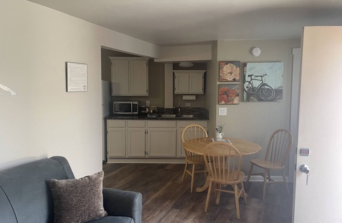 Salida Hotel | Downtown Salida King Efficiency