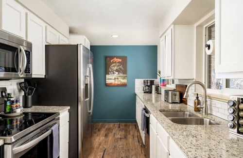 Alta Vista Area House | Dreamy Hideaway | Hot Tub | Gaming Nook
