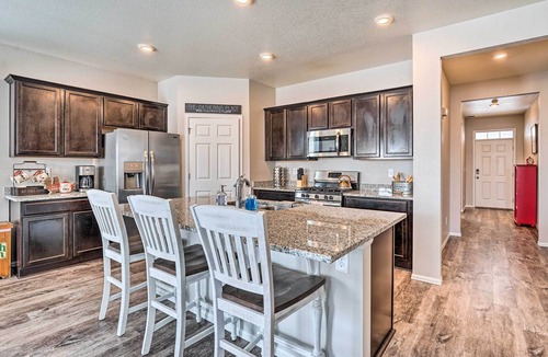 Windsor House | Dreamy Windsor Home with Grill ~ 3 Miles to Lake!