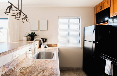 Greenwood Village Condo | DTC Modern One Bed, Comfort Meets Convenience